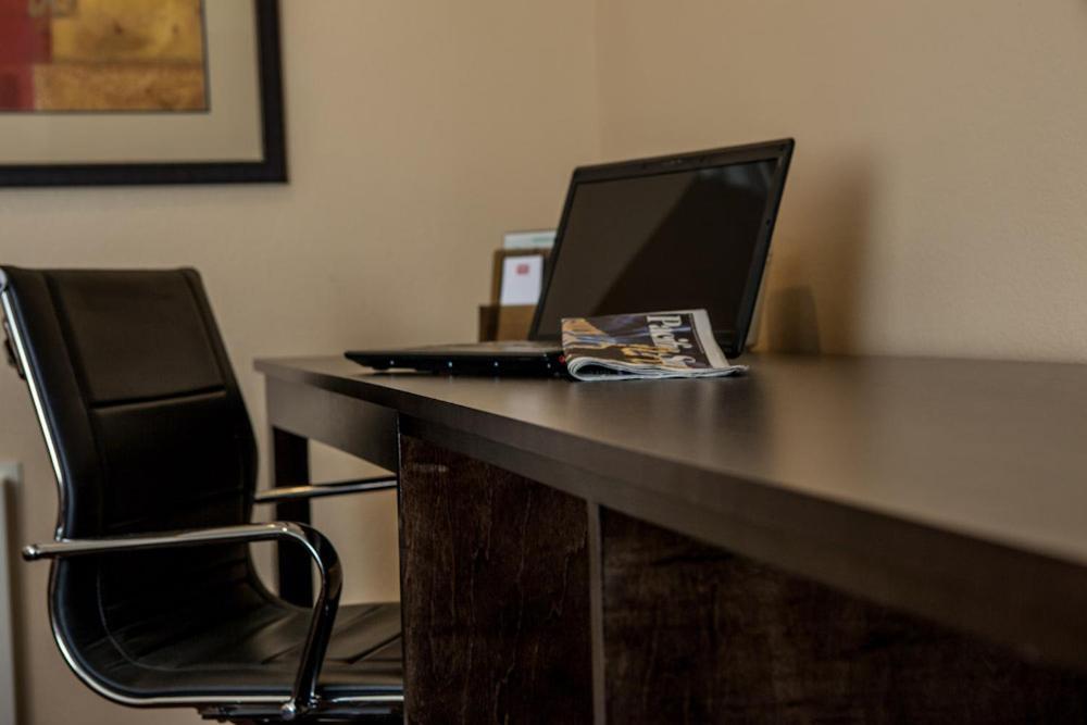 Marinwood Inn & Suites Novato Bagian luar foto