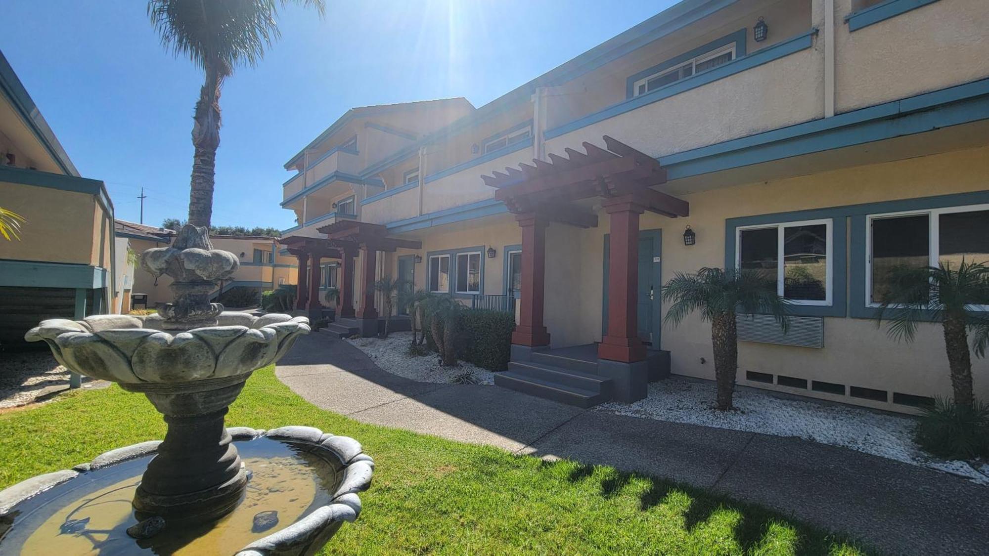 Marinwood Inn & Suites Novato Bagian luar foto