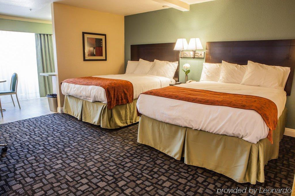 Marinwood Inn & Suites Novato Bagian luar foto